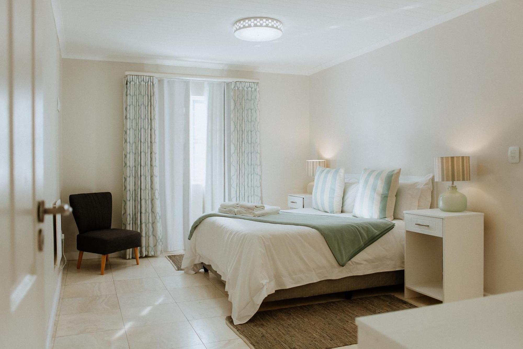 Pebbles Apartment Патерностер Екстериор снимка